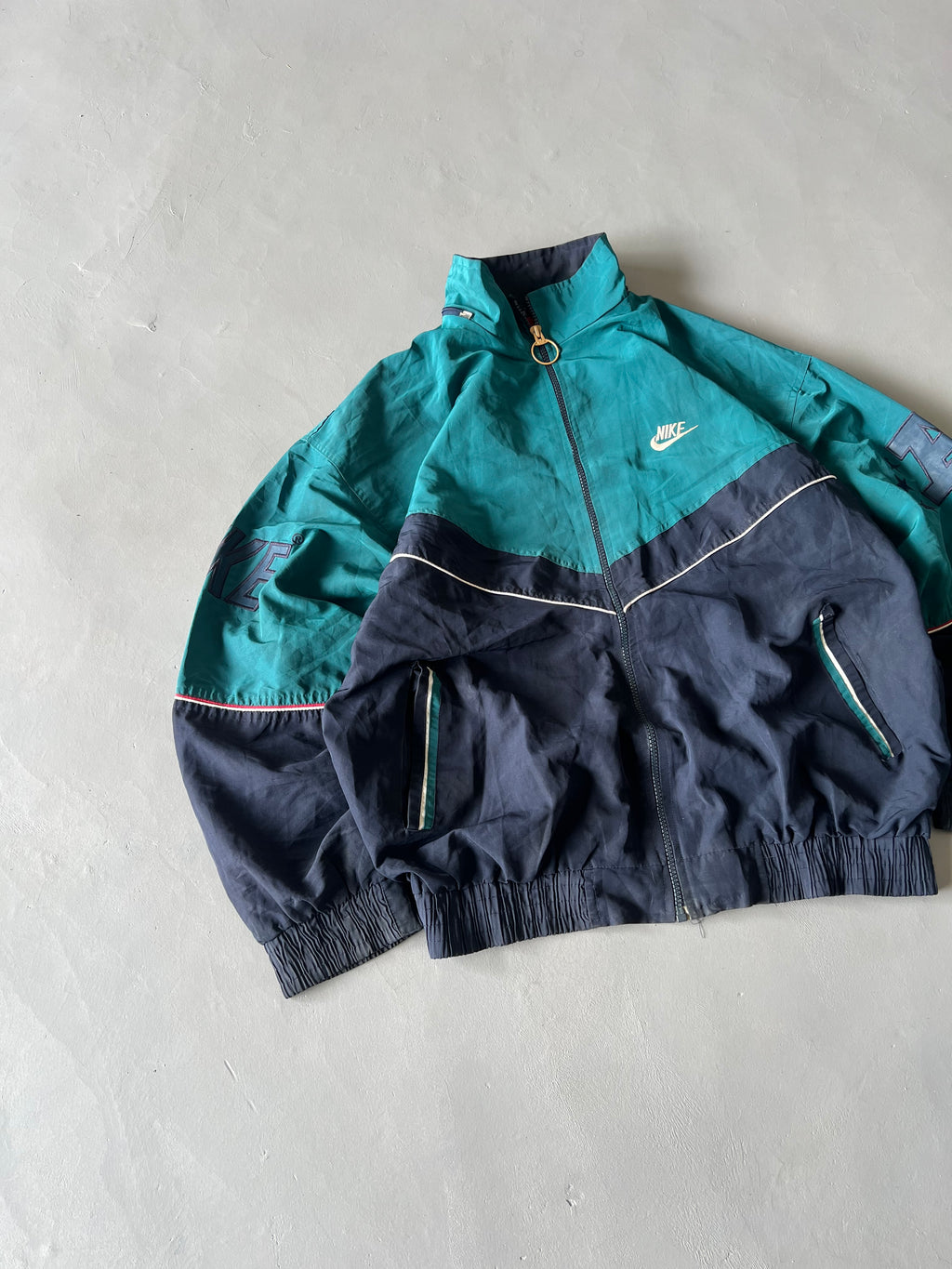 NIKE JACKET