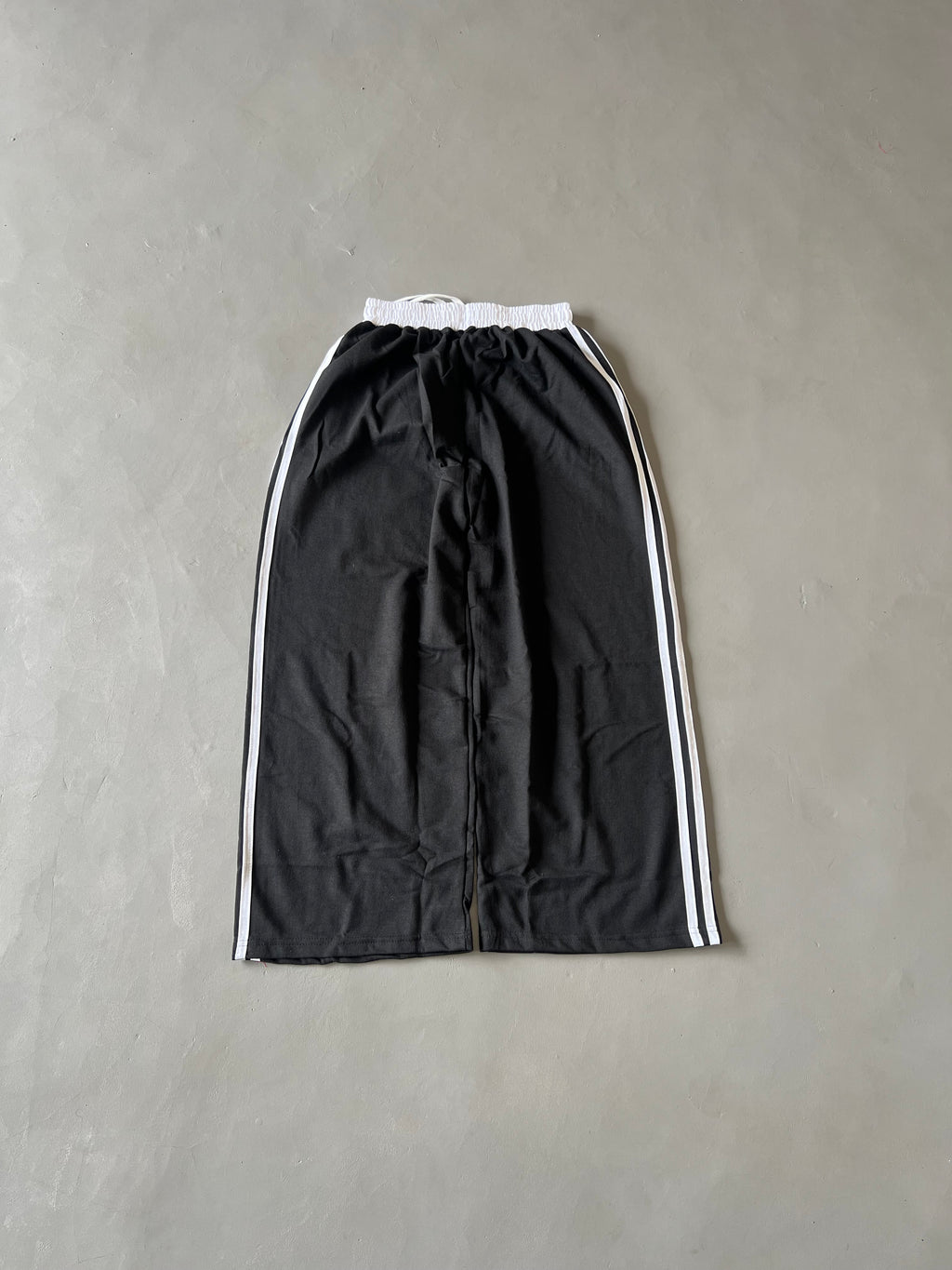 Striped sweat pants