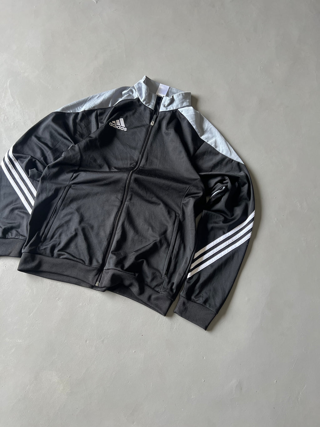 ADIDAS JACKET